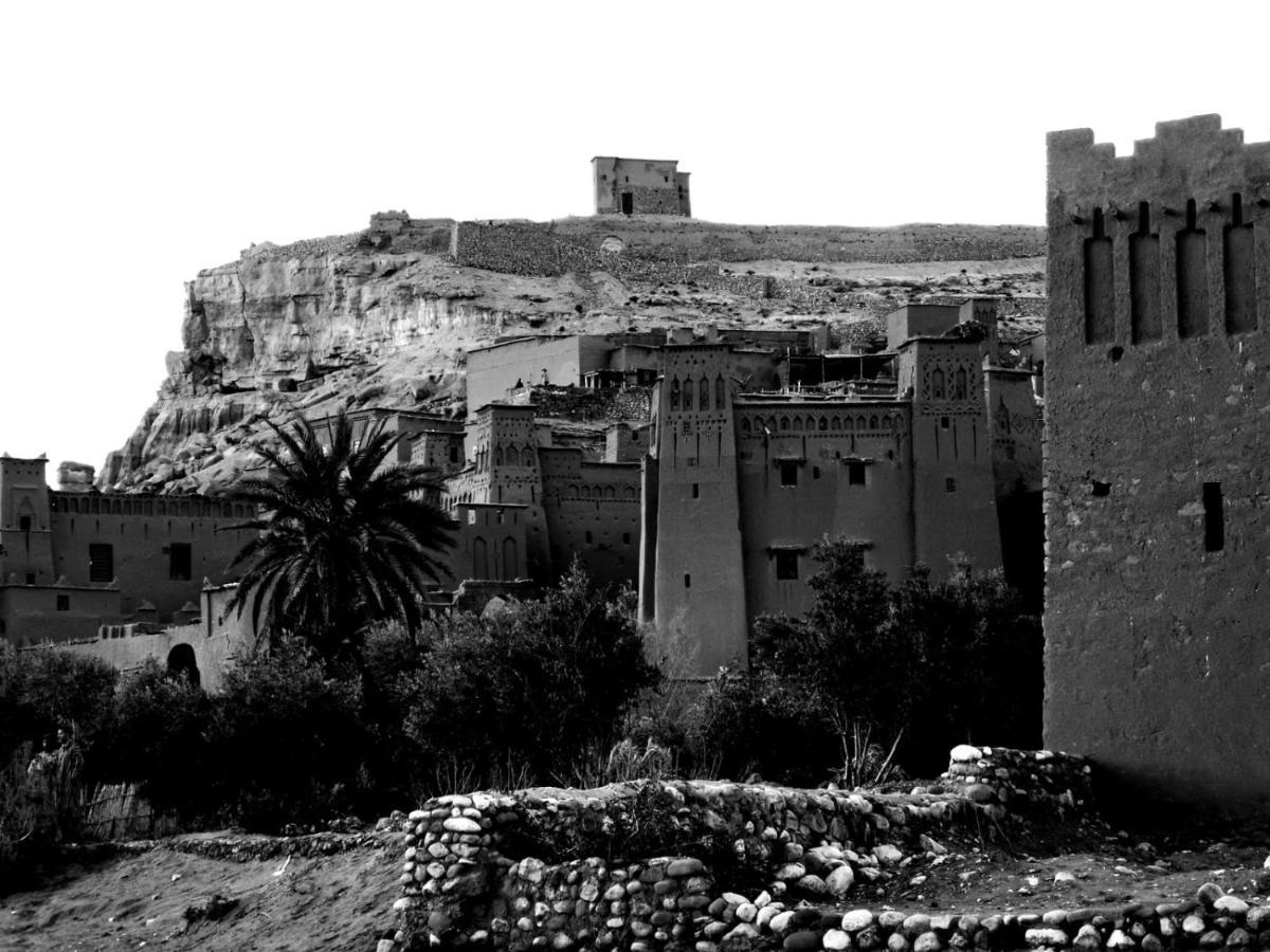 Riad Tigmi Du Soleil آيت بن حدو المظهر الخارجي الصورة