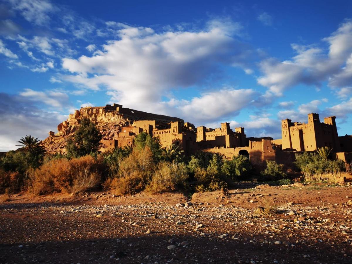 Riad Tigmi Du Soleil آيت بن حدو المظهر الخارجي الصورة