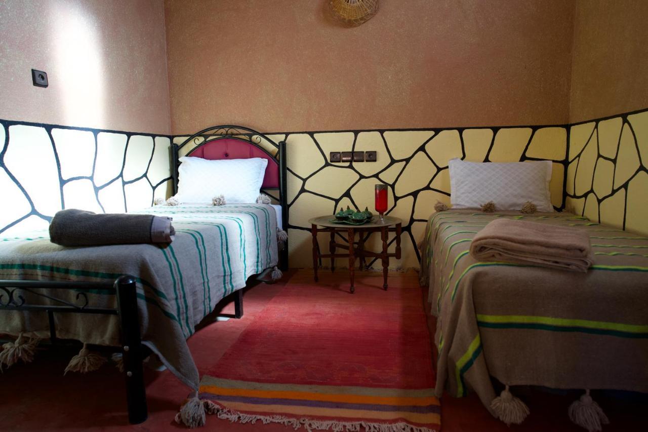 Riad Tigmi Du Soleil آيت بن حدو المظهر الخارجي الصورة