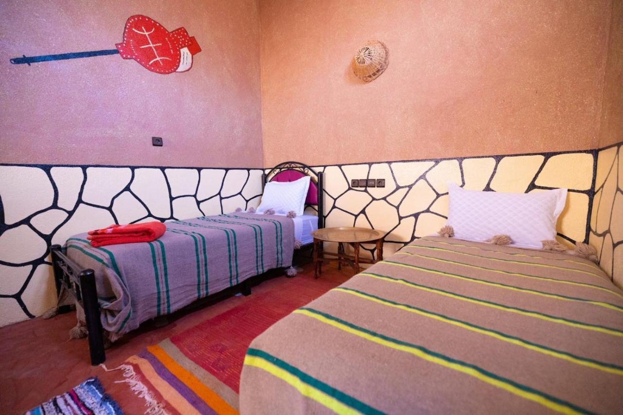 Riad Tigmi Du Soleil آيت بن حدو المظهر الخارجي الصورة