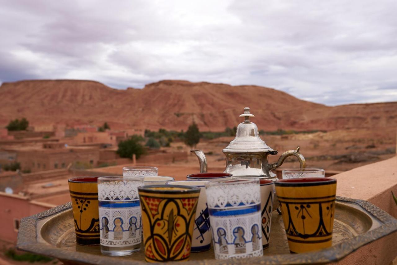 Riad Tigmi Du Soleil آيت بن حدو المظهر الخارجي الصورة