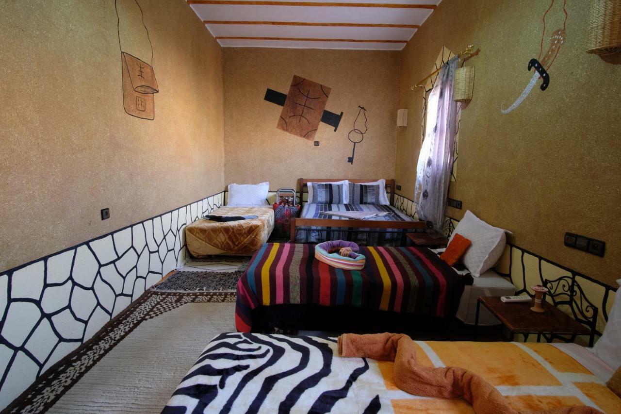 Riad Tigmi Du Soleil آيت بن حدو المظهر الخارجي الصورة